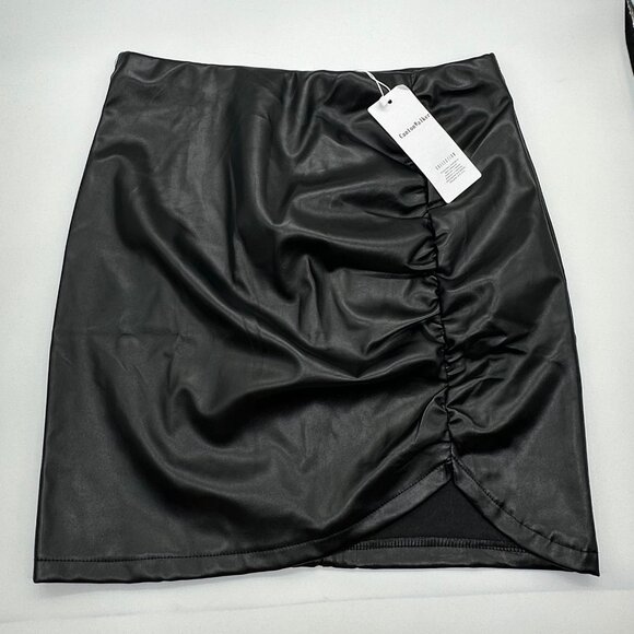 NEW Canton Walker Faux Leather Mini Skirt – Size Medium (BNWT) - Picture 3 of 7